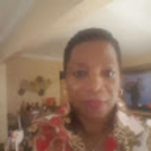 Meet your Posher, Lois